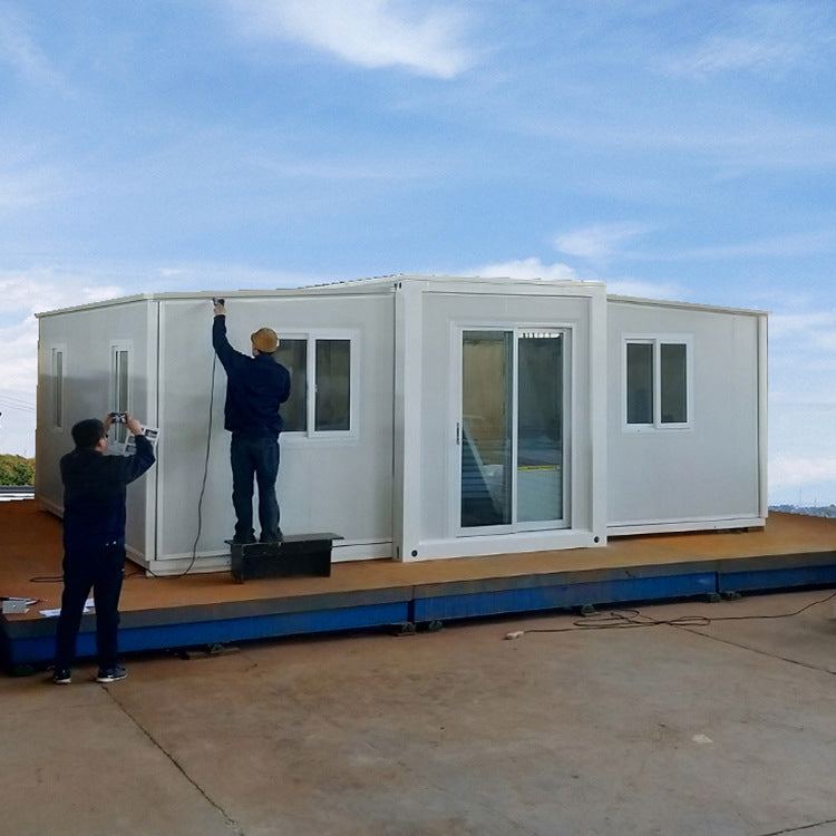 Easy to move and expandable house