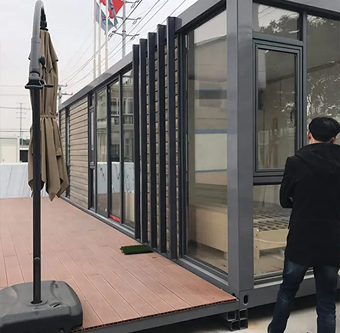 20ft 40ft Flat Pack Customized Size Living Homes Factory Cheap Container House