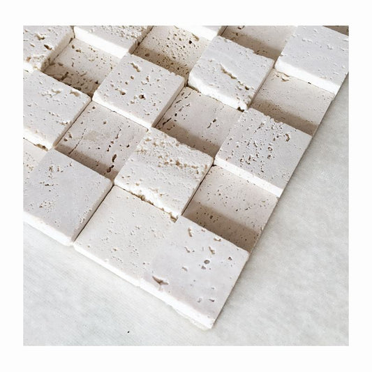 Decoración de azulejos de pared Azulejo de pared de piedra natural Azulejos 3D Mármol travertino beige claro Mosaicos de fondo del cubo de Rubik