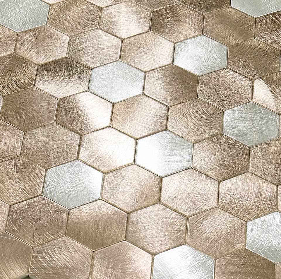 Azulejo de mosaico de aluminio de cáscara y palo cepillado en oro plateado hexagonal