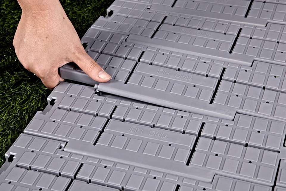 Piso plástico para eventos con protección de césped/suelo para actividades, bodas, actuaciones y alquiler