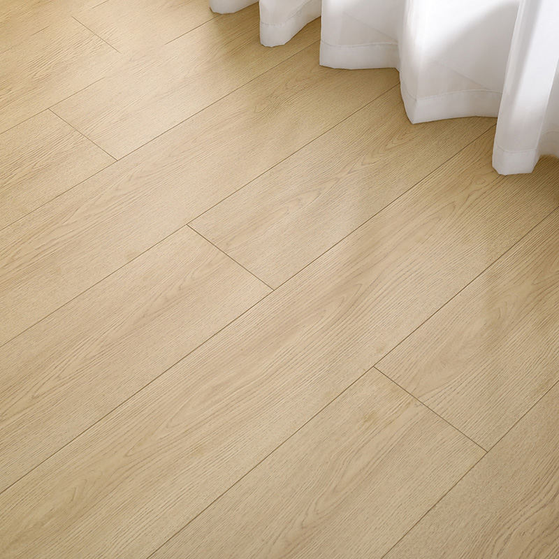 Pisos de madera de ingeniería de madera de roble OEM de venta caliente para el hogar