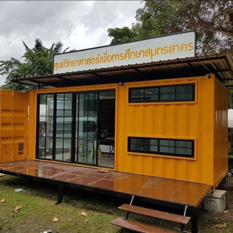 Casas prefabricadas de contenedores de envío de metal de diseño de acero móvil 