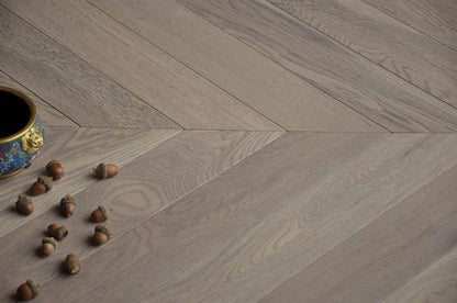 Light grey color herringbone oak flooring parquet chevron wood flooring herringbone hardwood flooring