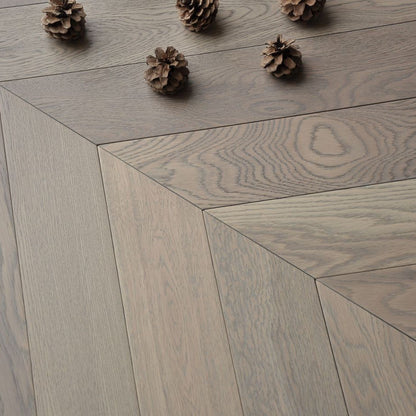 Light grey color herringbone oak flooring parquet chevron wood flooring herringbone hardwood flooring