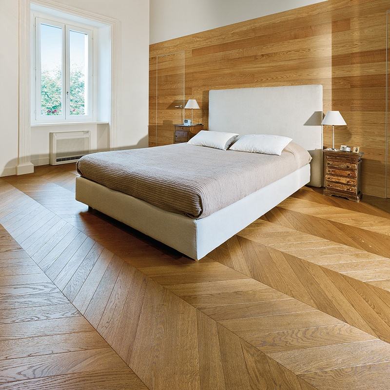 Pisos de madera de roble Chevron de ingeniería Pisos de parquet de diseño de punto húngaro 